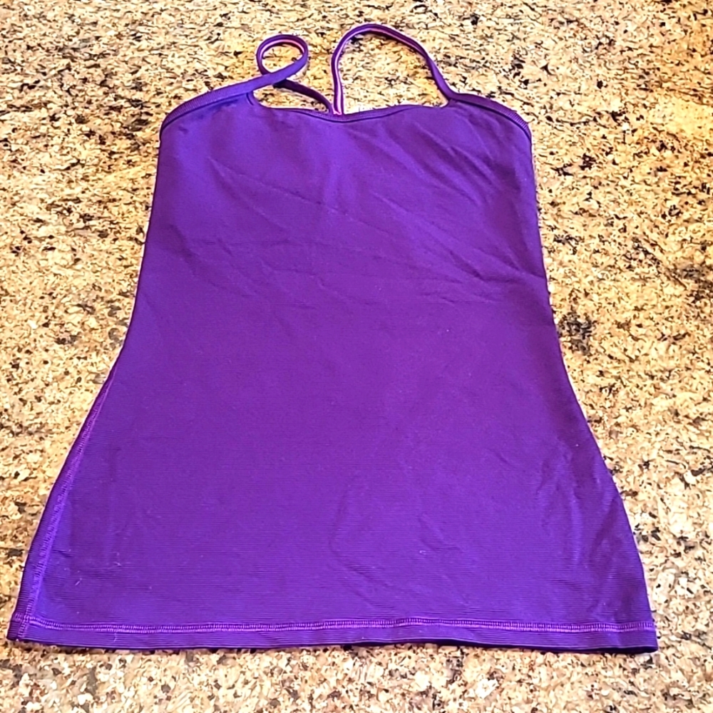 Lululemon athletic top